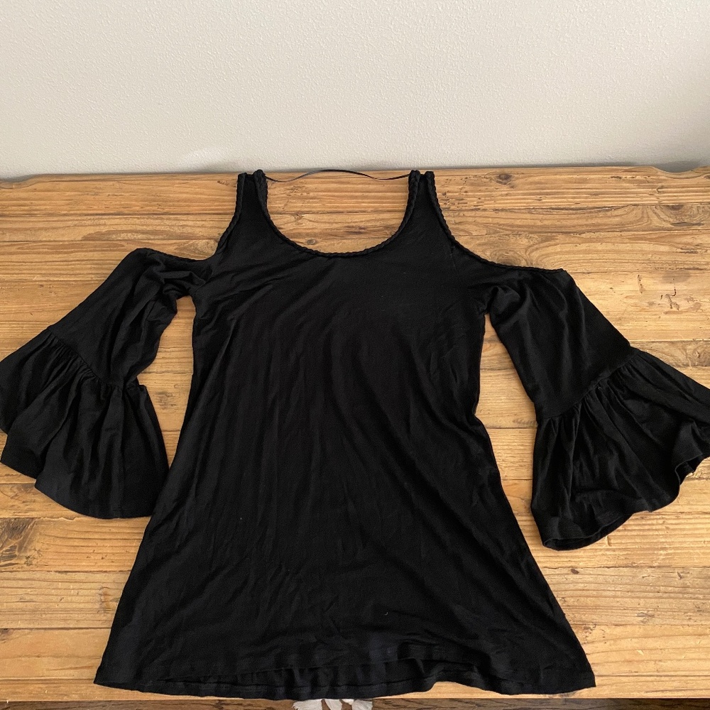 Cable & Gauge Black Off The Shoulder Blouse Top Flounce Sleeve Sz S